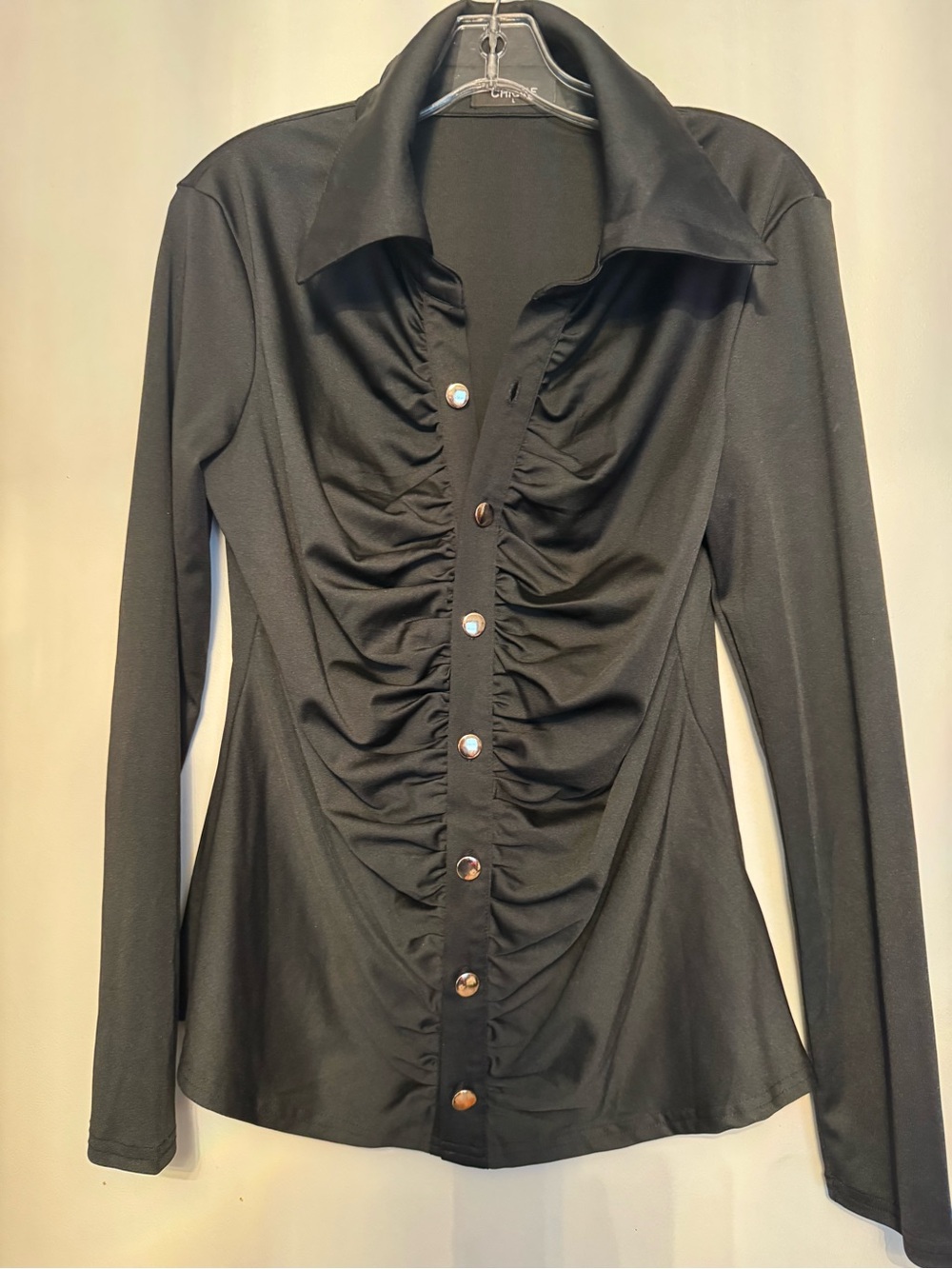 chic Black Ruched Button-Front Long Sleeve Shirt